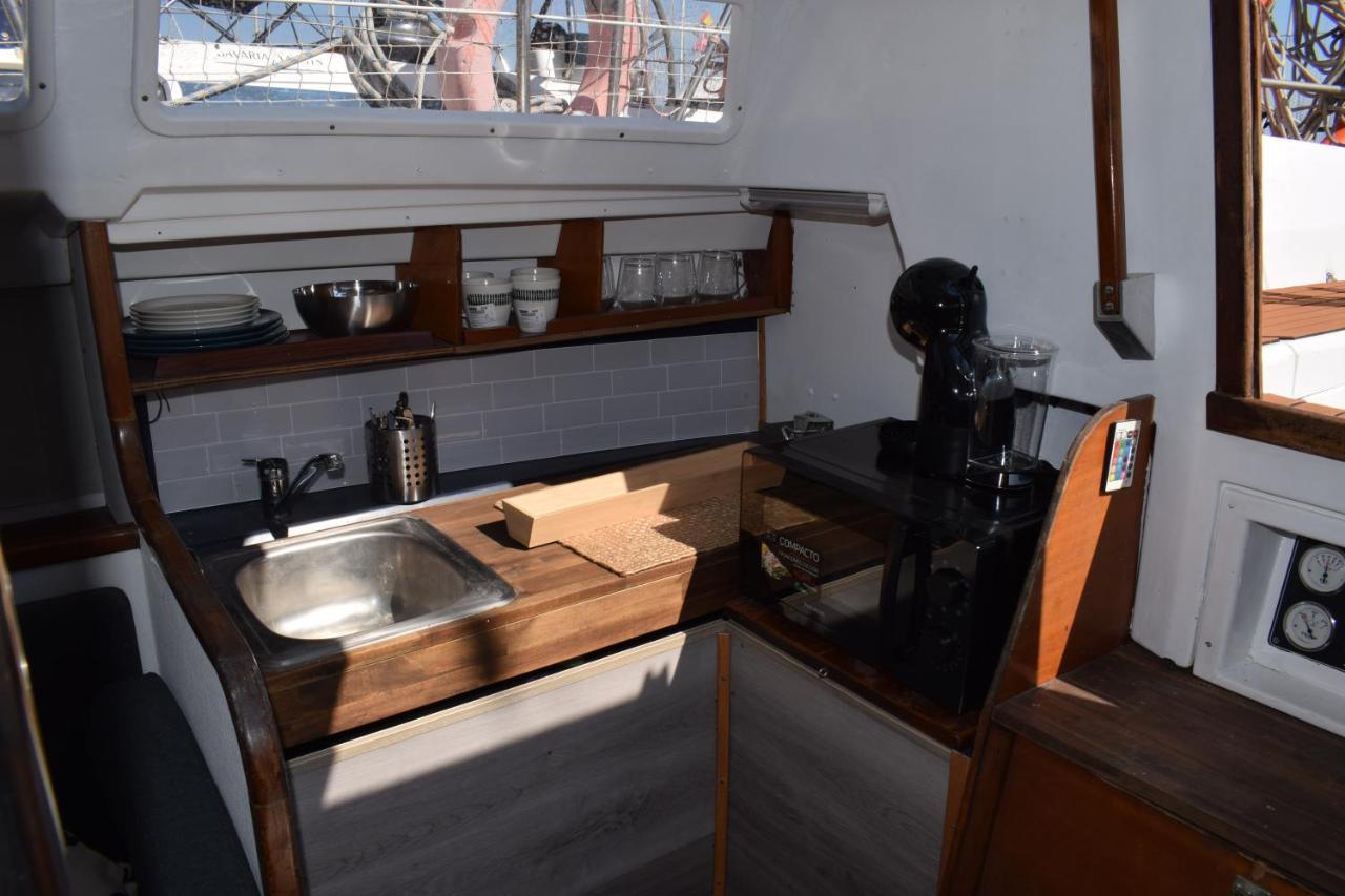 Velero En Puerto De Valencia - E&M Boats Ξενοδοχείο Εξωτερικό φωτογραφία
