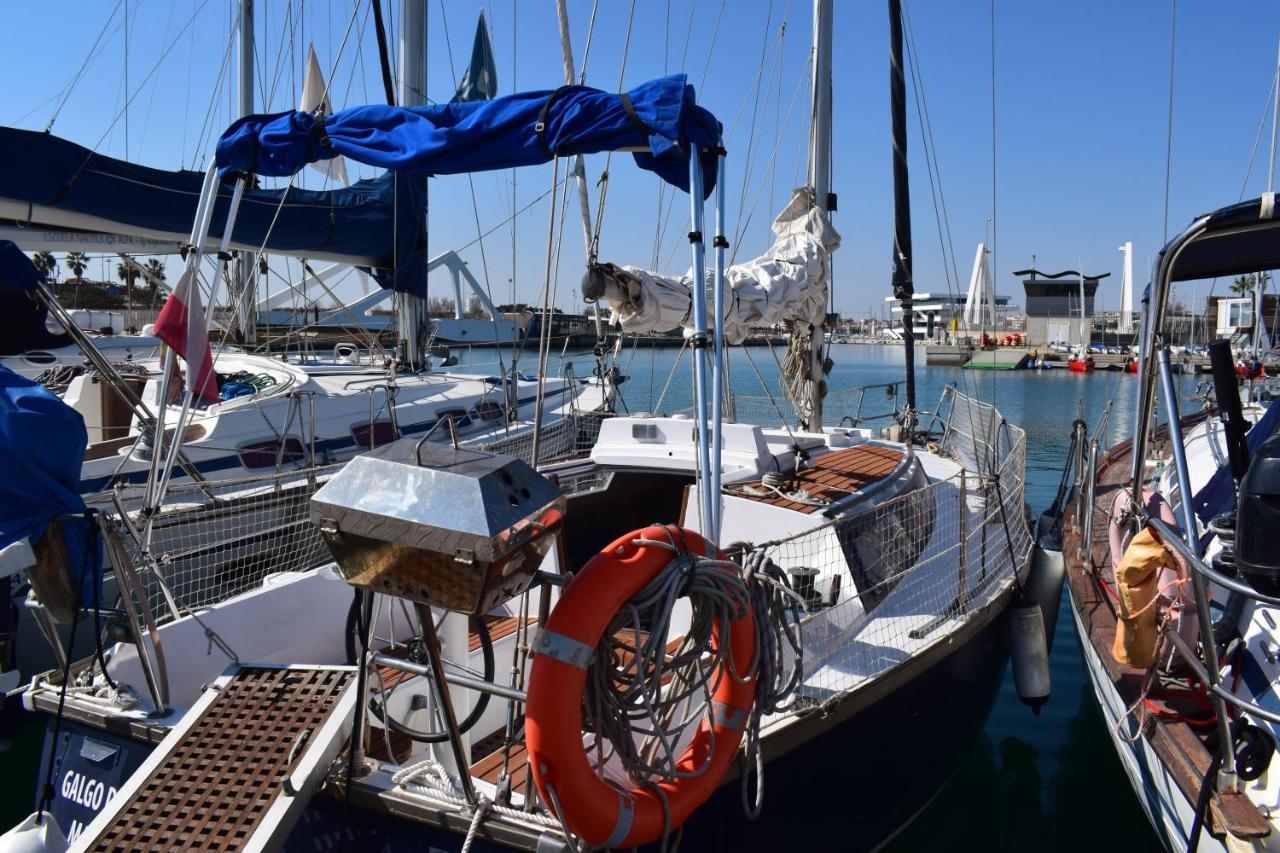 Velero En Puerto De Valencia - E&M Boats Ξενοδοχείο Εξωτερικό φωτογραφία